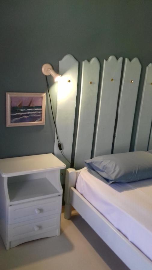 Iliolithos Rooms Kardhamili Bagian luar foto